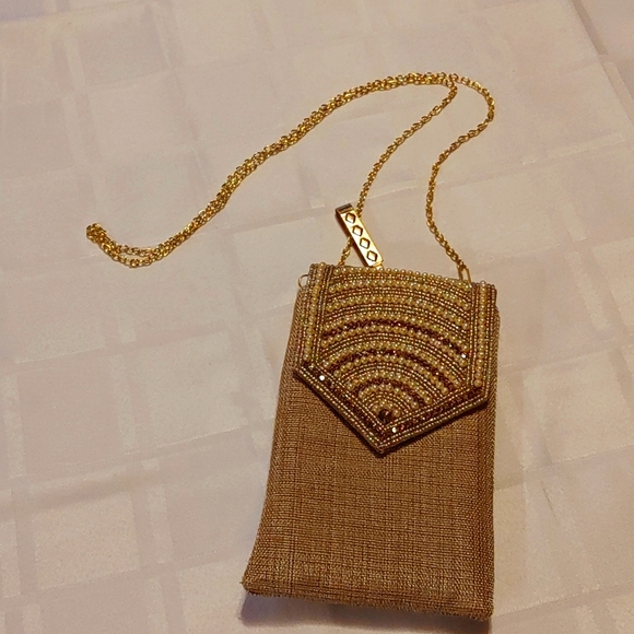 Clutch Purse with Strap and Saree Clip - Picture 1 of 12